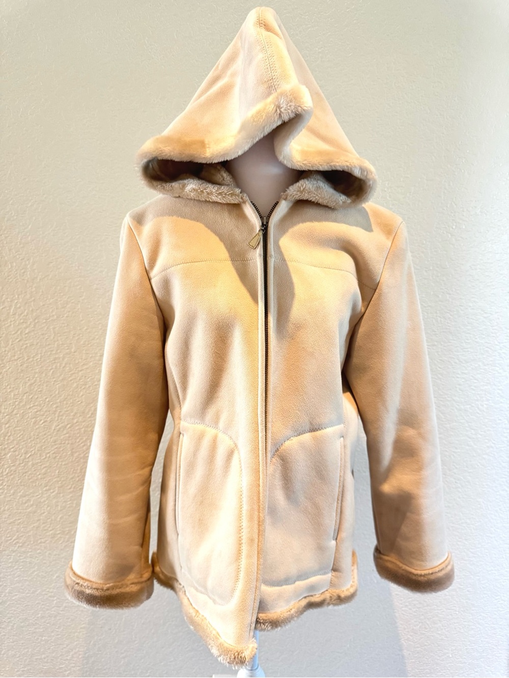 Jones New York Faux Suede Shearling Hooded Coat – Women’s Sz Small